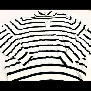 NWT Mellissa McCarthy Sweater